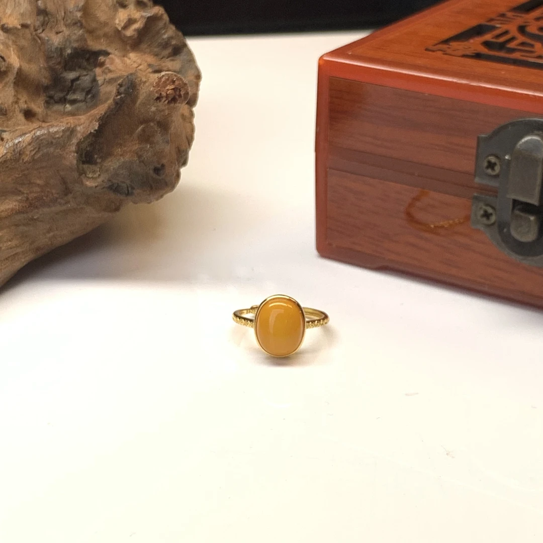 【小北珠宝】S925银蜜蜡戒指19-17H03X924【多样性发一件】约8*10mm