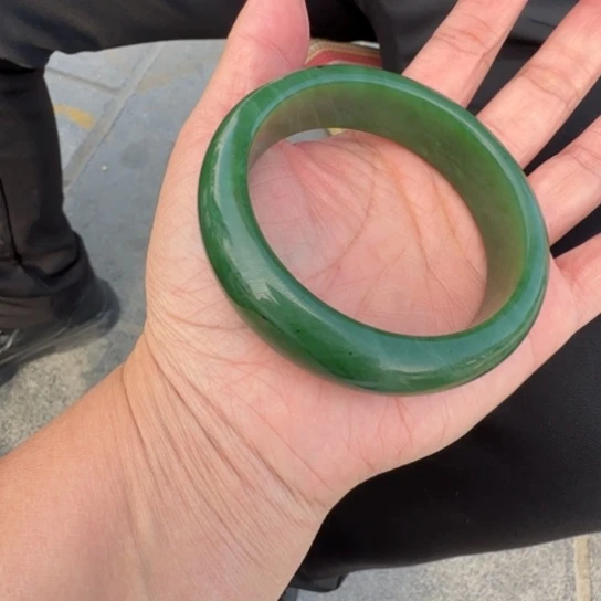 和田玉手镯未镶嵌果*佳56轮胎镯