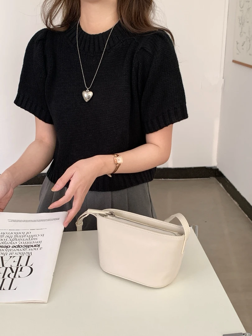 植鞣牛皮小包包女复古单肩斜挎小船包小众迷你真皮饺子包春60268