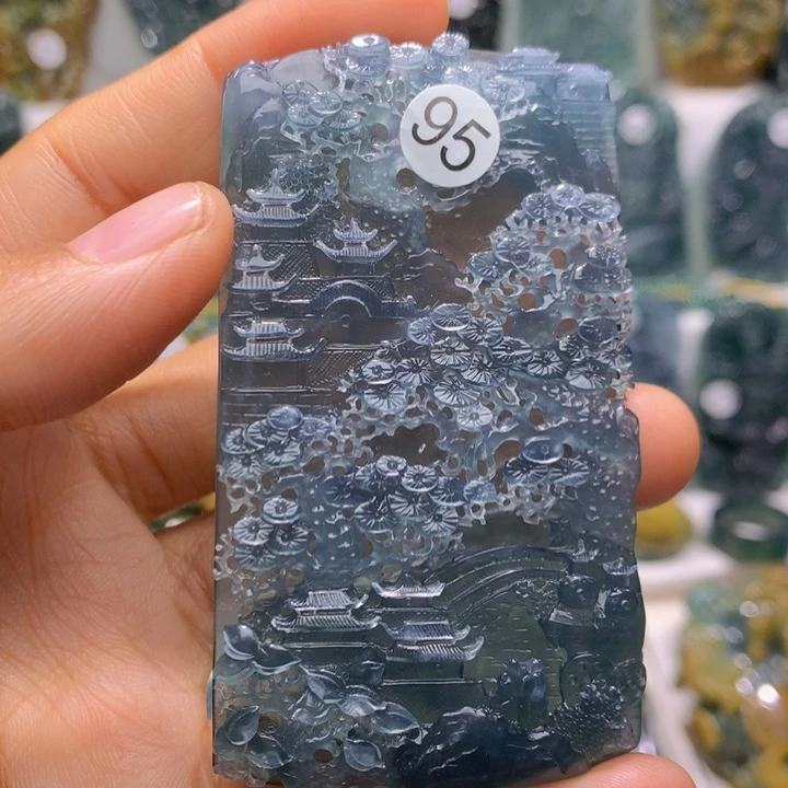 吊坠(不含链)未镶嵌翡翠