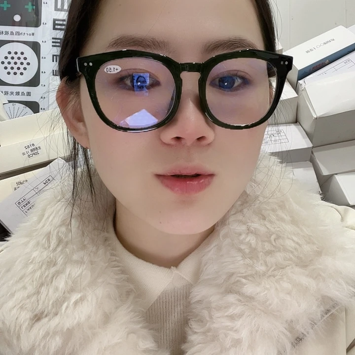 平光➕老花镜黑色200