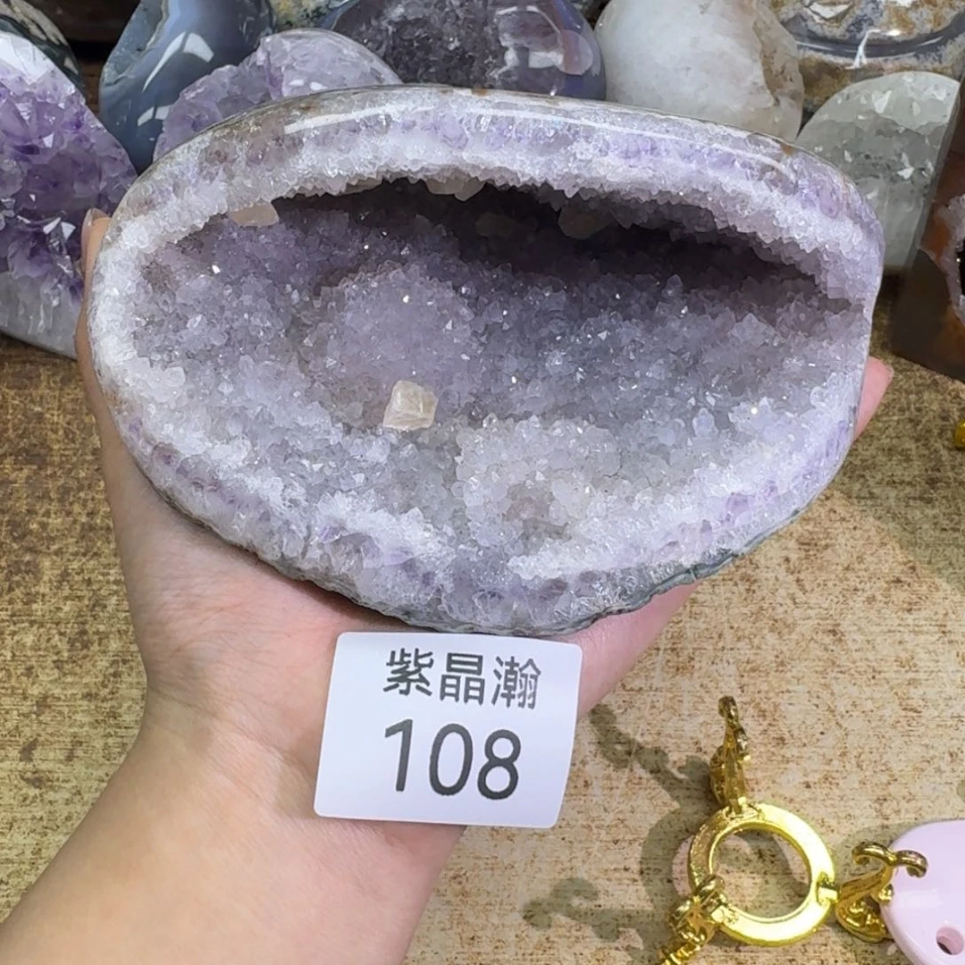 未镶嵌水晶大型摆件（非配饰）