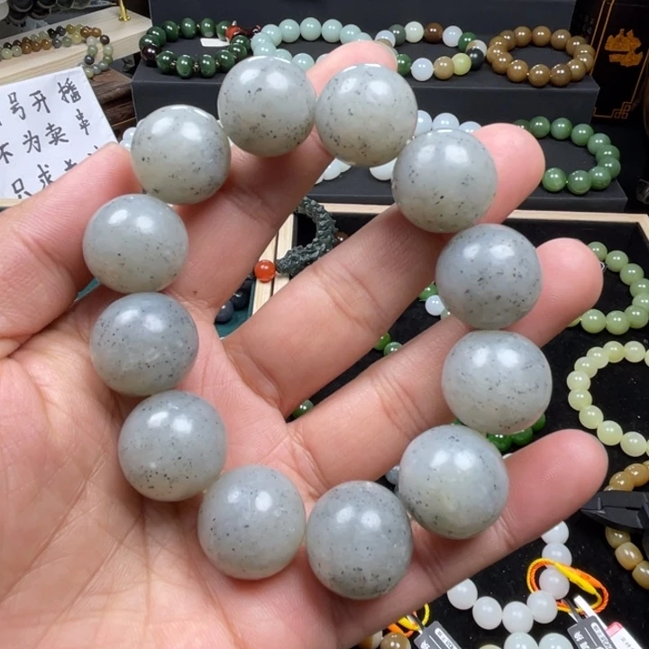 和田玉手串未镶嵌