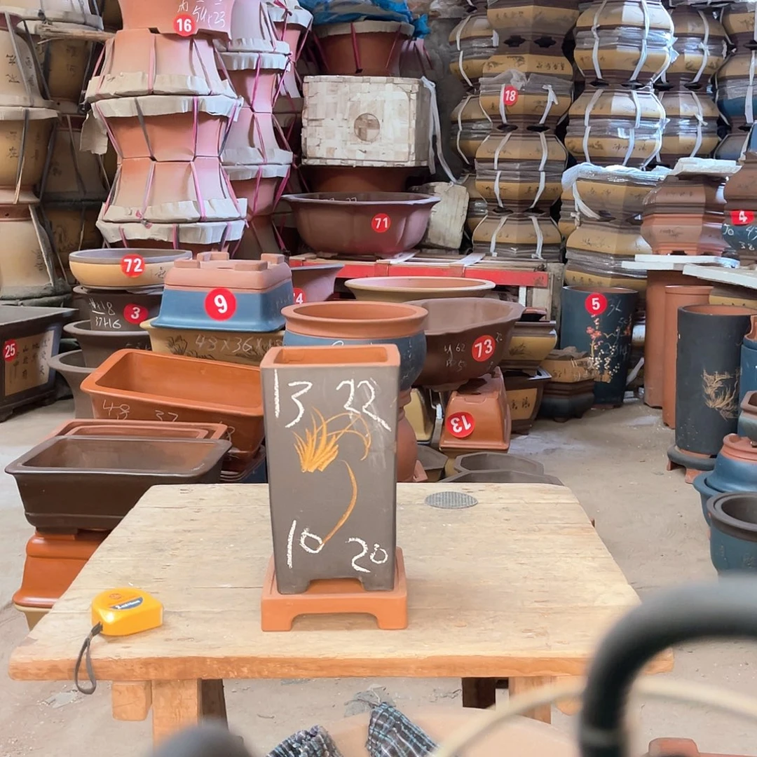 紫砂花盆高四方一个