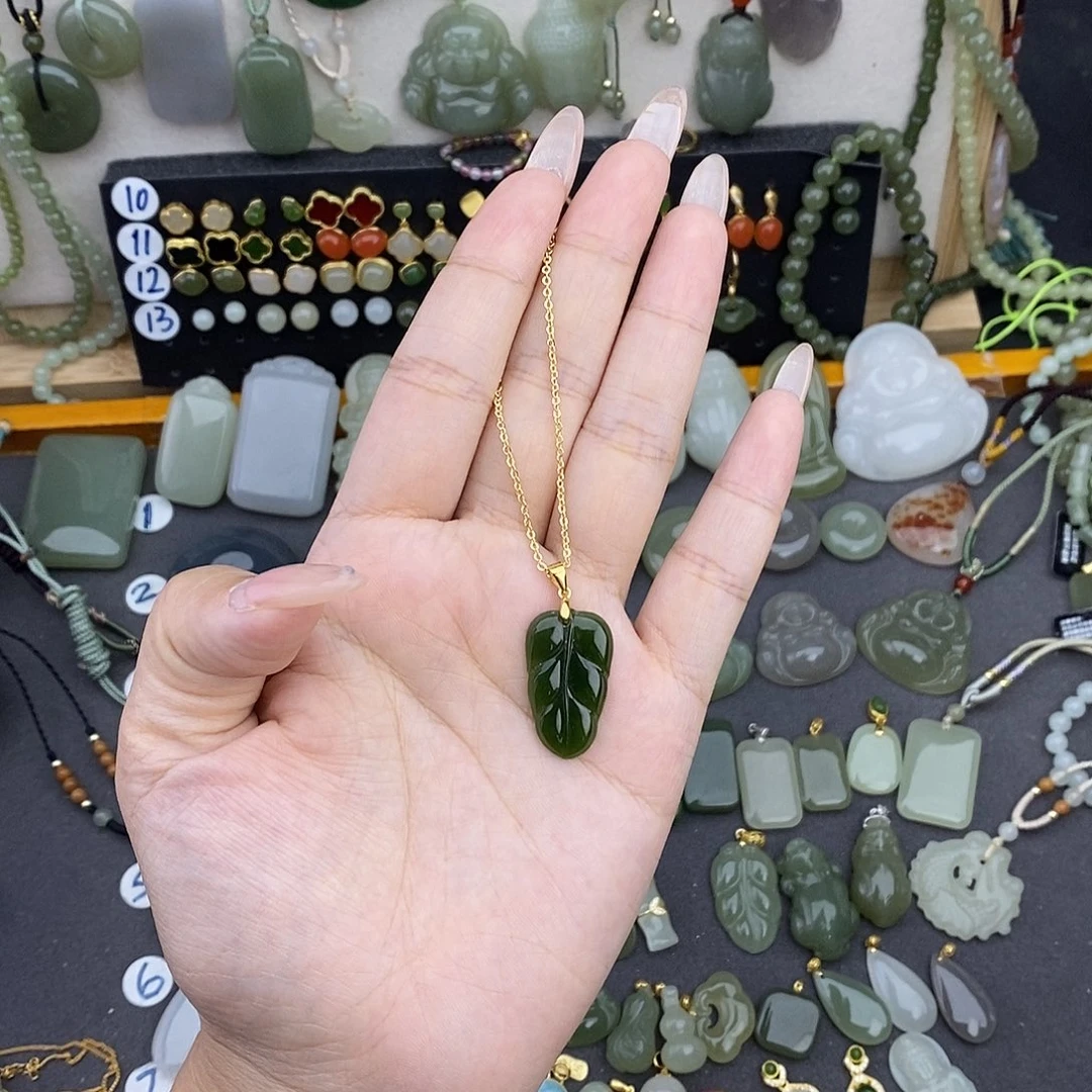 和田玉银S925镶嵌吊坠(赠链)