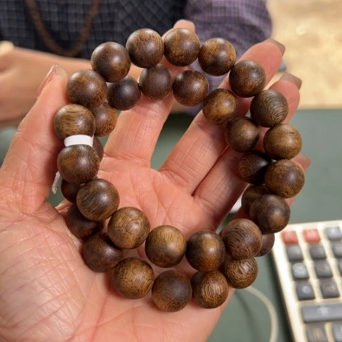 沉香手串装勺子13克卡1.3多样性发1条