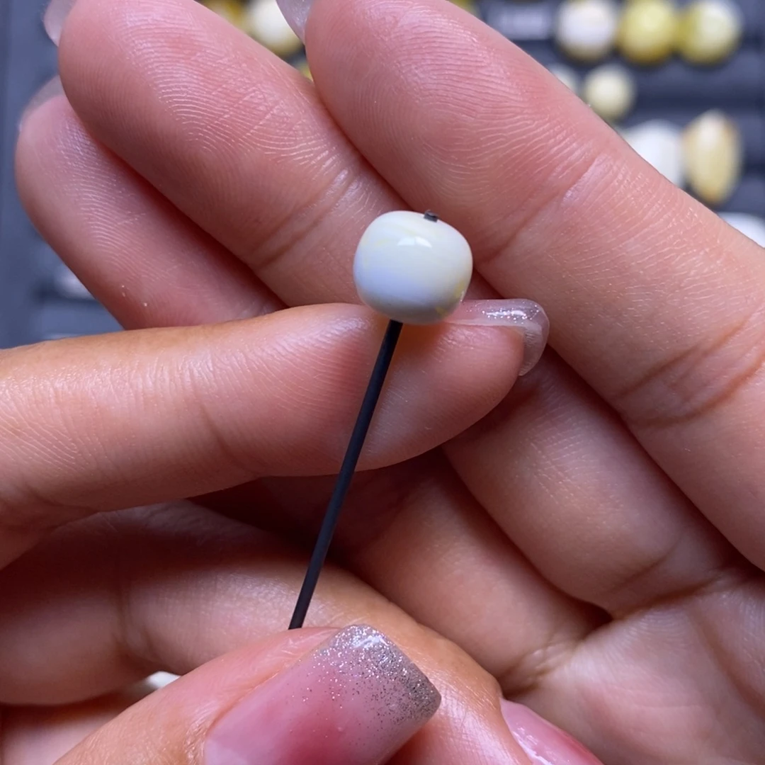 蜜蜡未镶嵌珠宝奇石瓷白妖花老型8.8*7.8mm