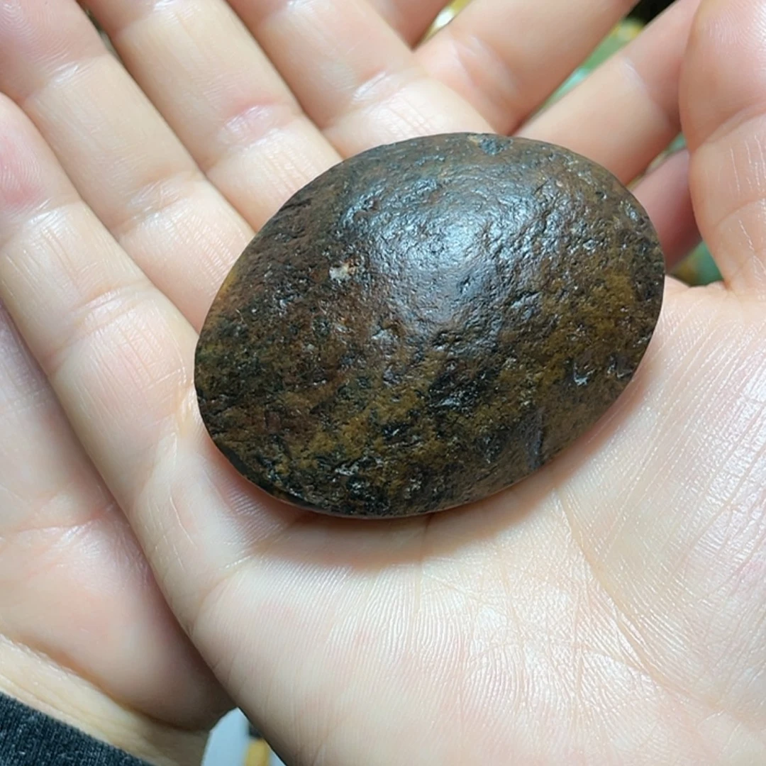 【闪购商品】未镶嵌岫岩河磨玉（透闪石质玉）把件风*零