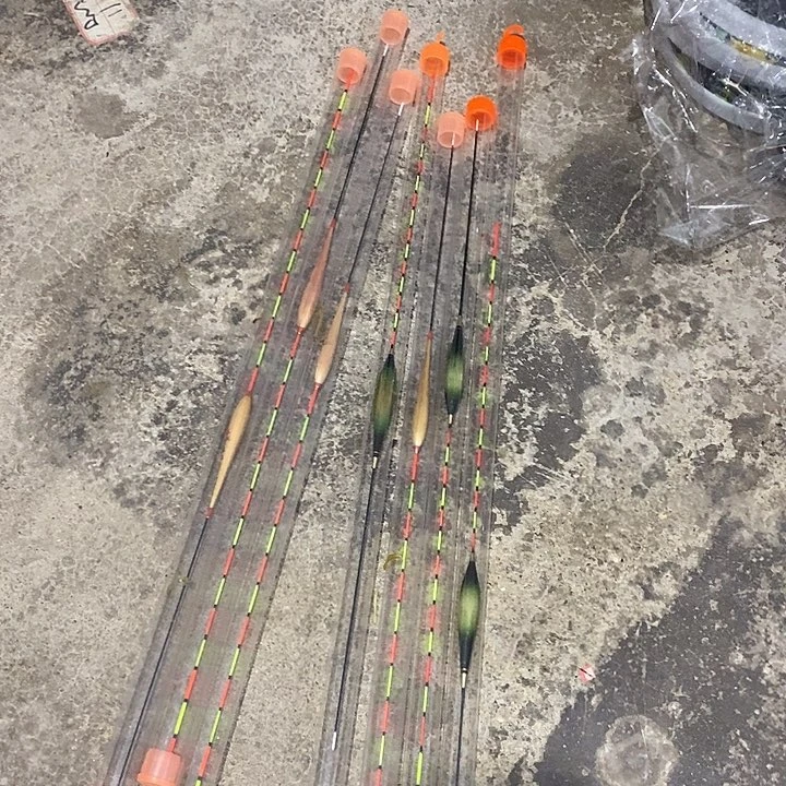 碳化芦苇鱼漂随机发3根