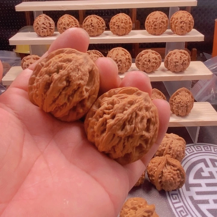 把件文玩核桃虎头