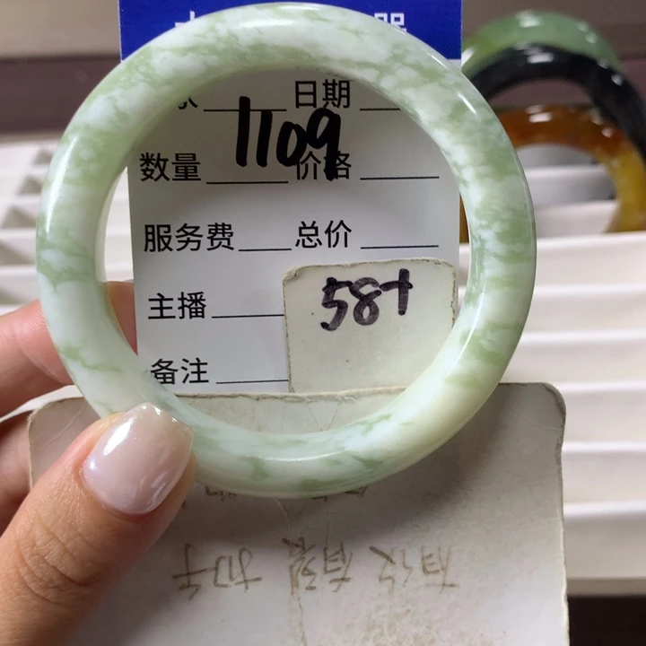 未镶嵌蛇纹石玉手镯1109