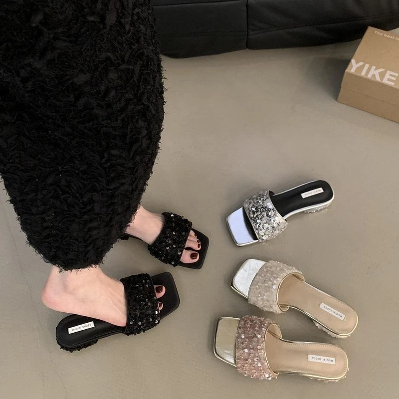 年新款凉鞋粗跟法式高级感一字拖银色穿女夏外低跟2024水钻亮片