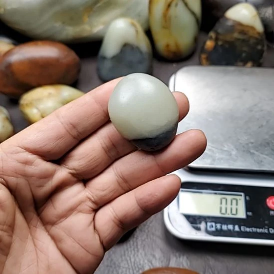 和田玉（糖玉）未镶嵌挂件