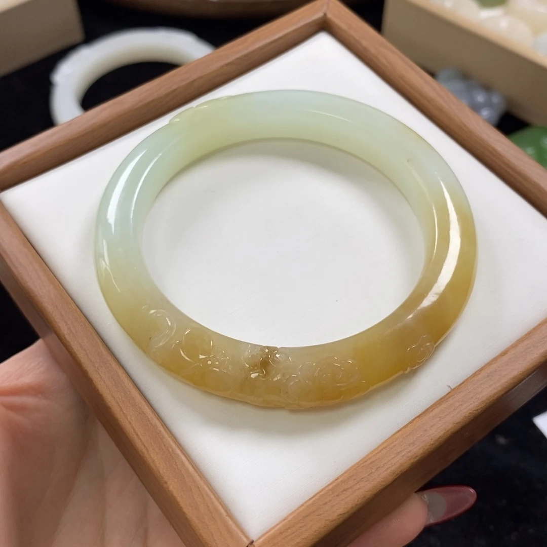 【闪购商品】和田玉手镯54未镶嵌