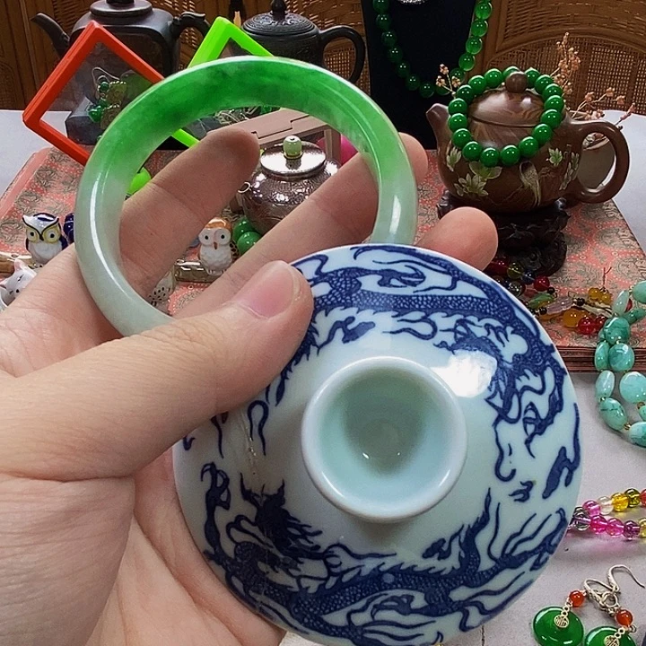瓷片宝宝哈哈哈哈哈姐姐斤斤计较呢