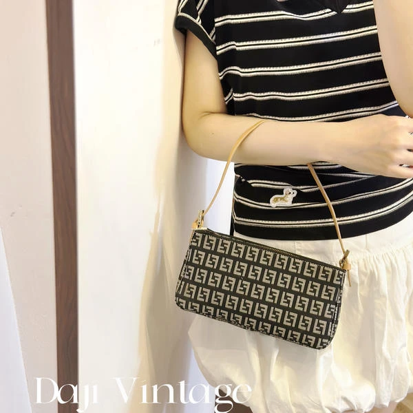 大吉中古/Fendi芬迪老花小船单肩包