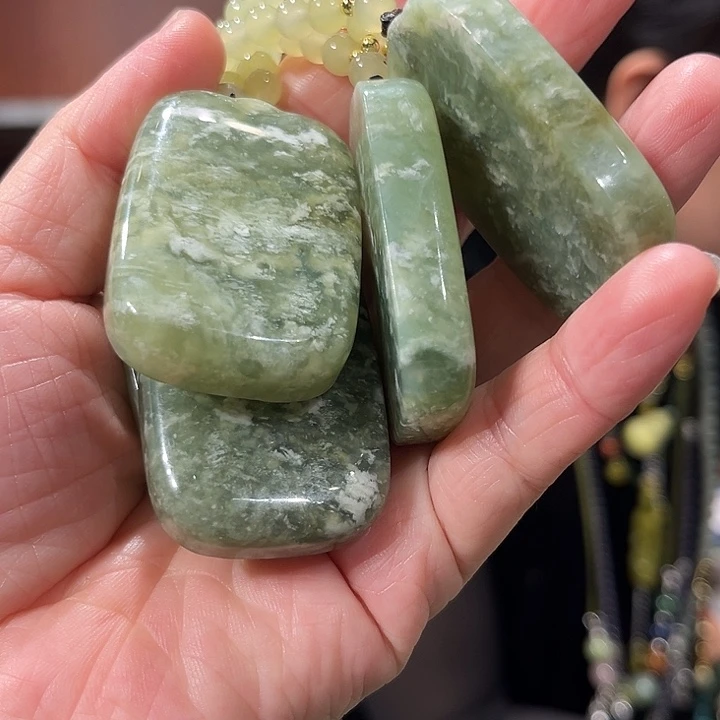 毛衣链未镶嵌翡翠