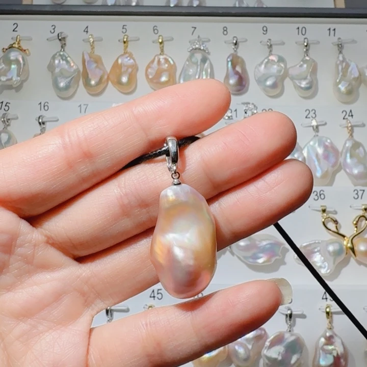 颈饰未镶嵌淡水珍珠