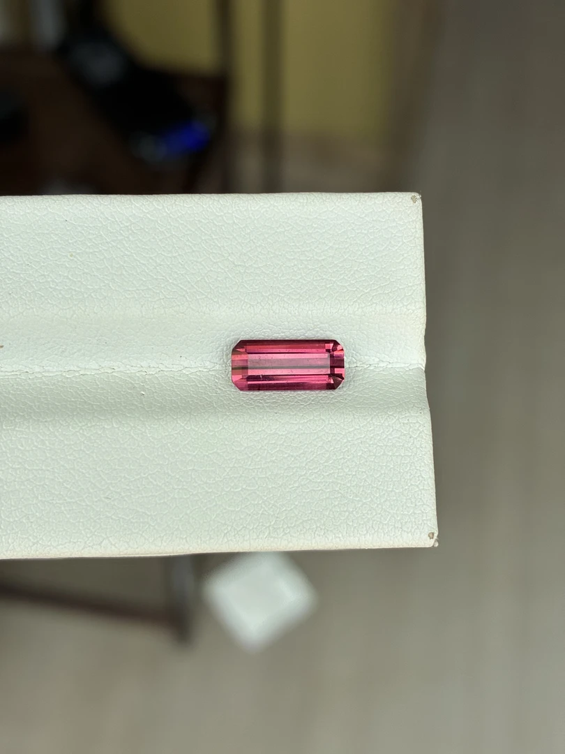 1.4克拉卢比来碧玺