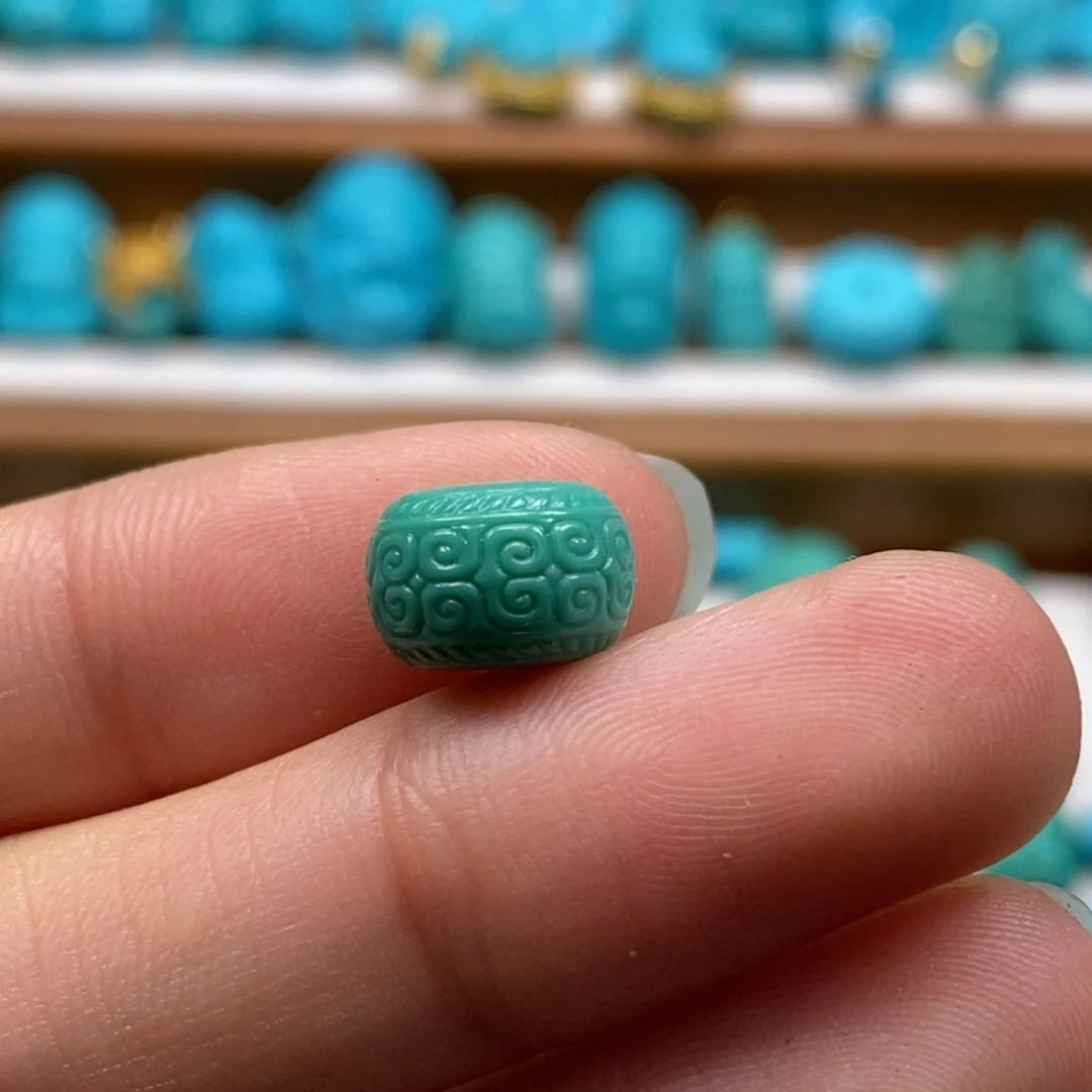 绿松石颈饰未镶嵌