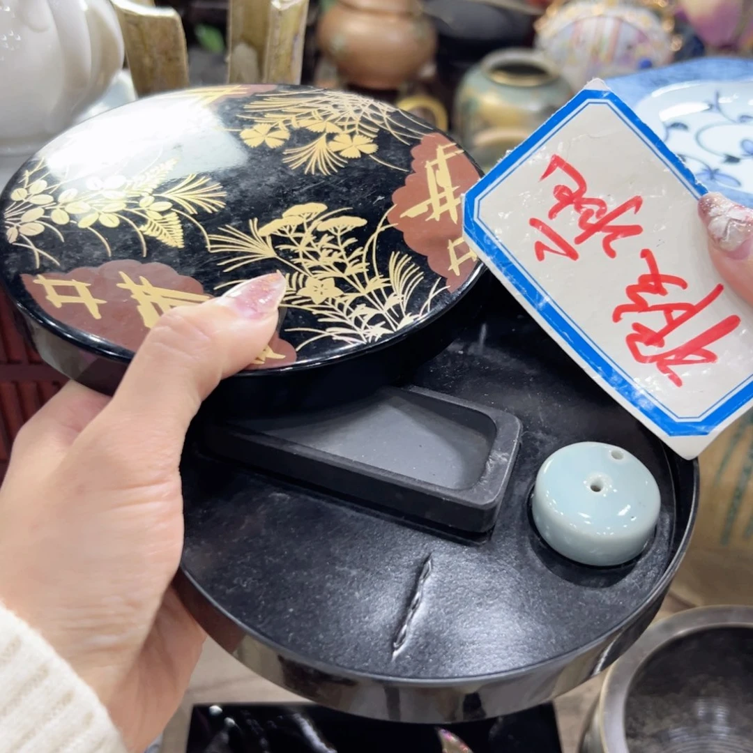 瓷片陶瓷和金属表面涂了