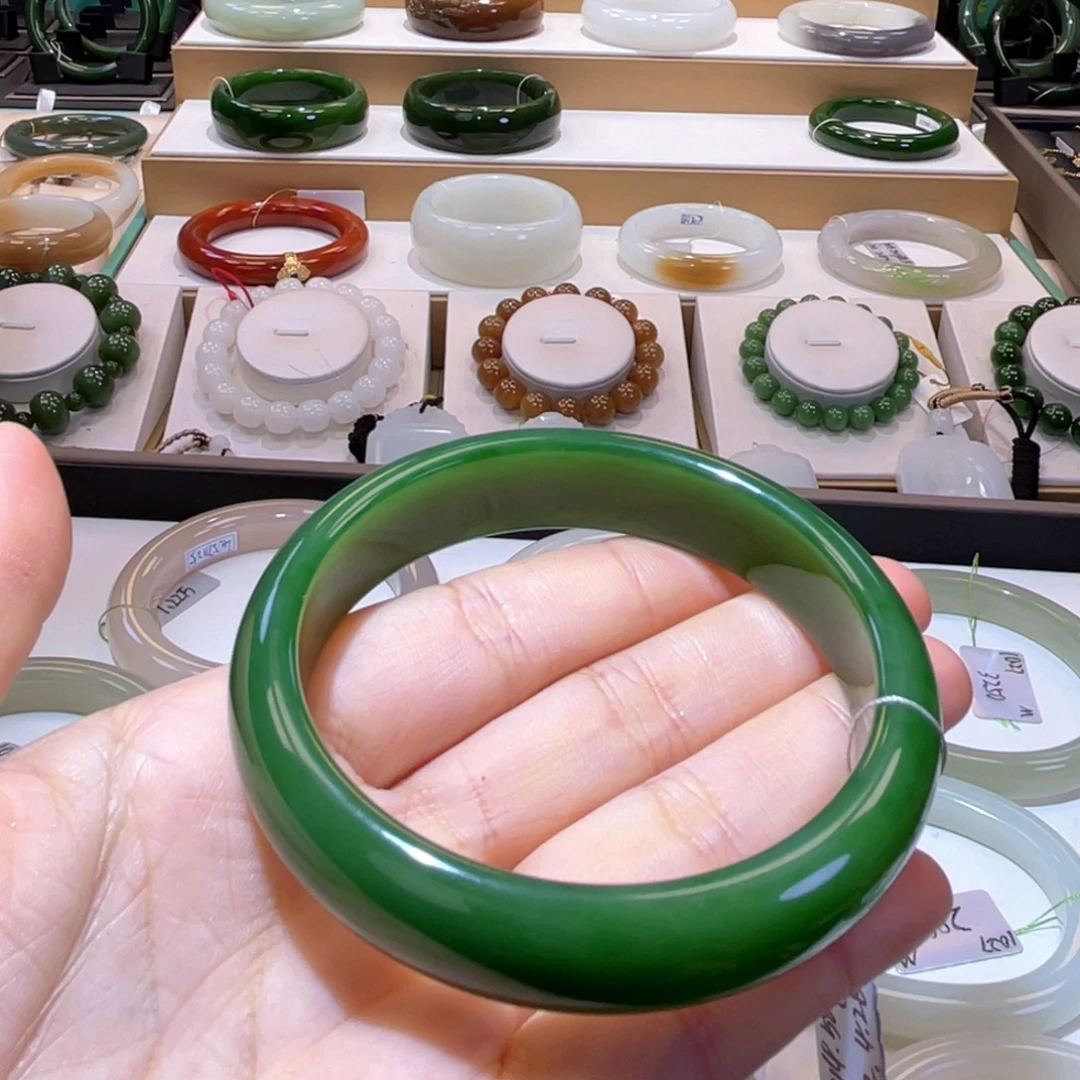 和田玉未镶嵌颈饰收藏级阳绿手镯60/61