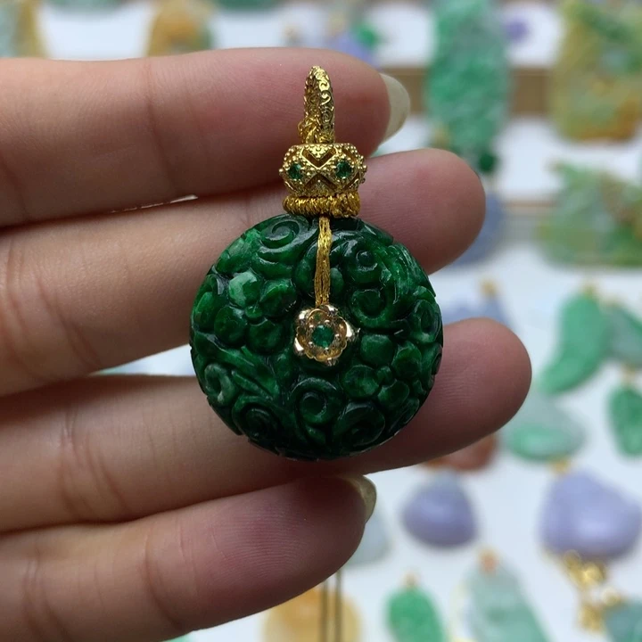 颈饰未镶嵌翡翠翡翠