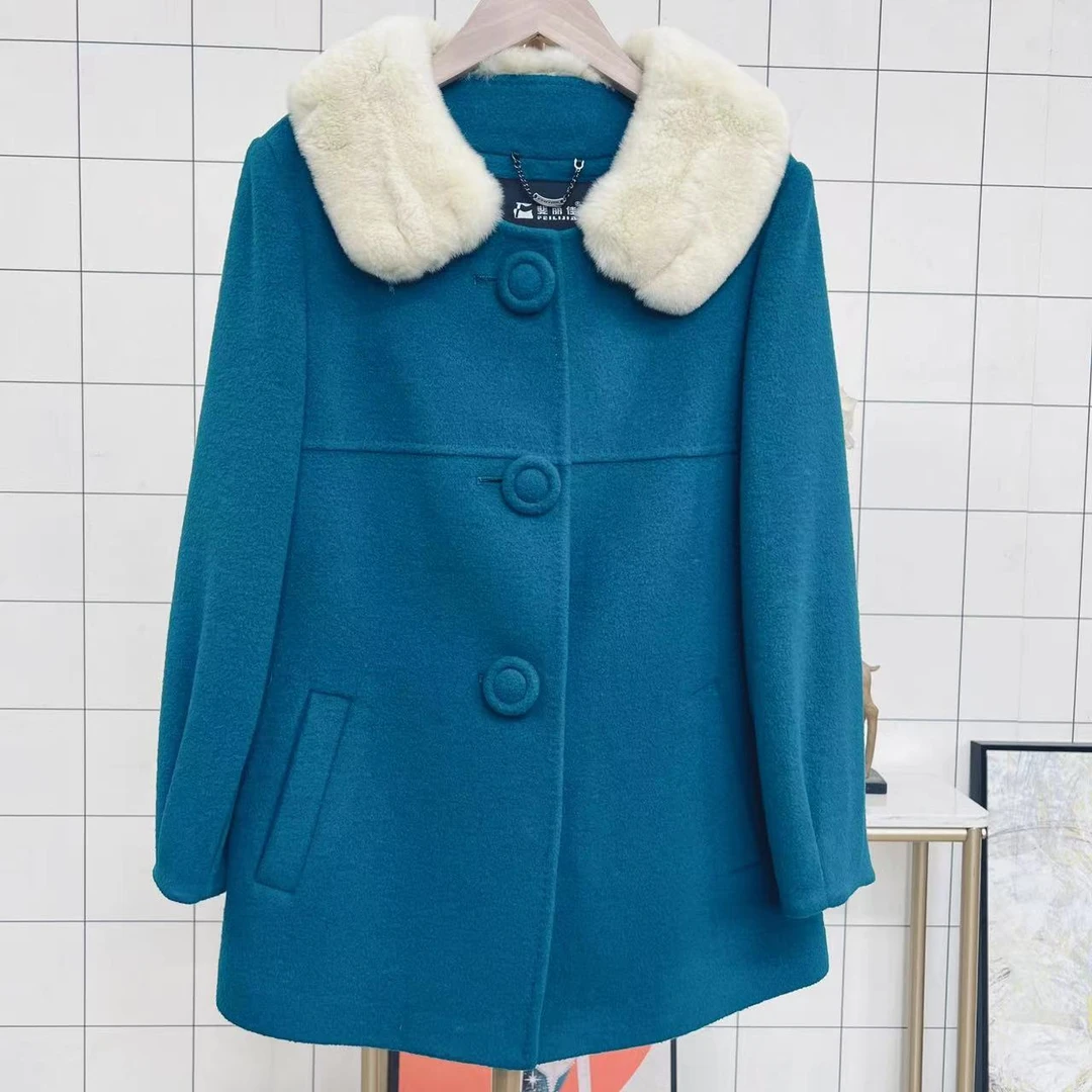 8035  秋冬洋气纯色毛呢外套时尚遮肚显瘦短款气质呢外套