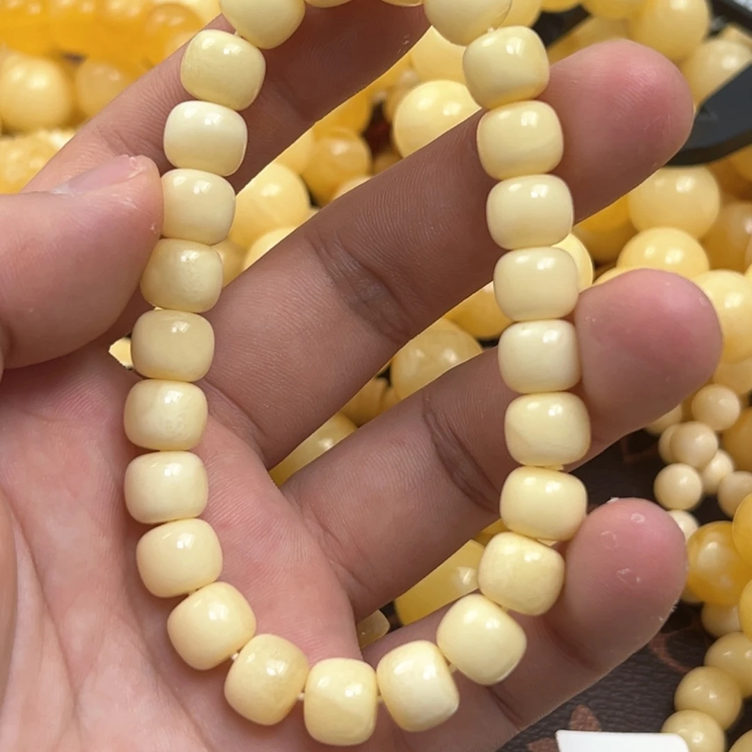 【闪购商品】手串琥珀未镶嵌