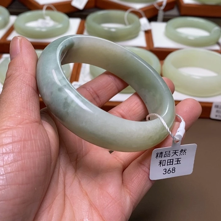 冰***语和田玉未镶嵌手镯