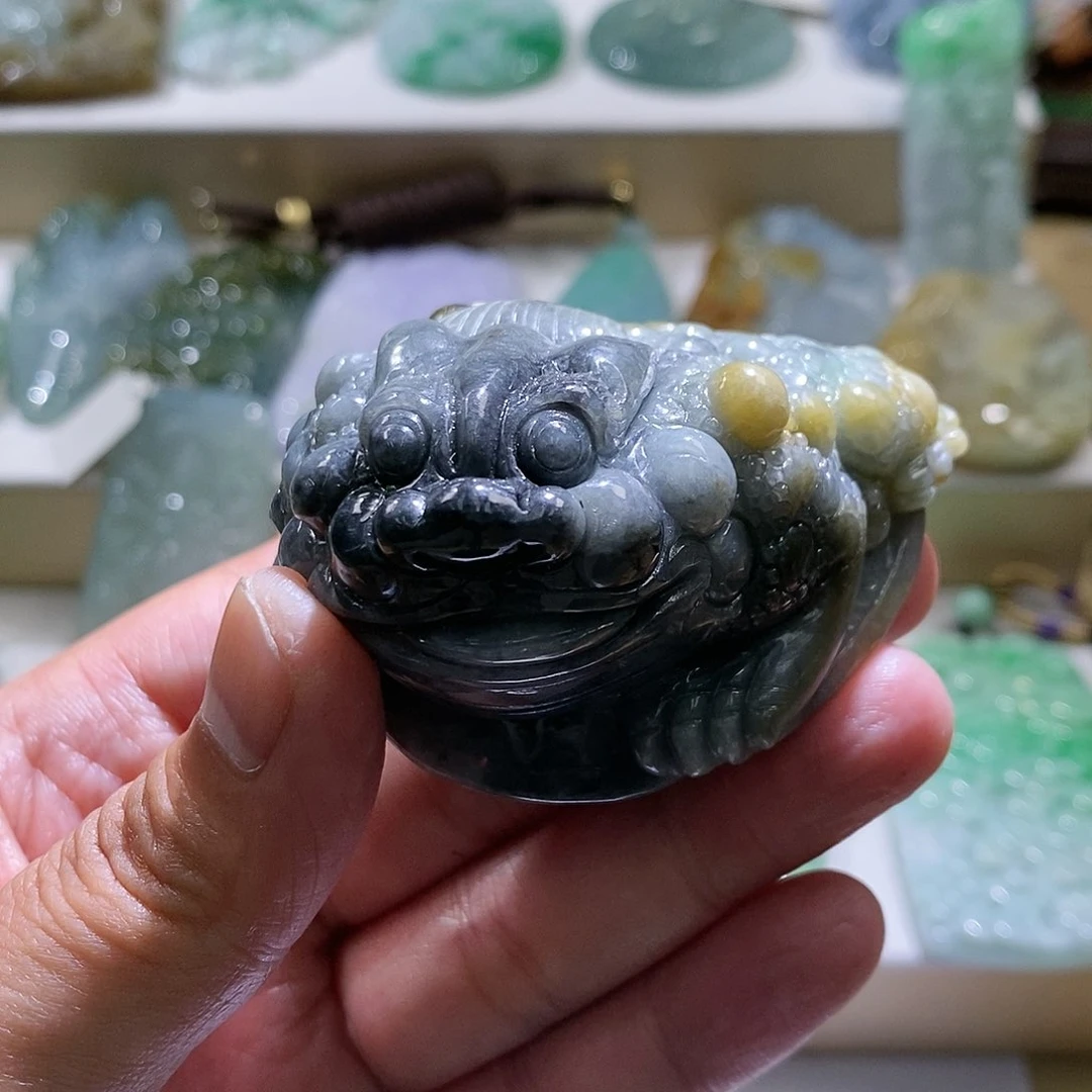 【闪购商品】翡翠颈饰未镶嵌蟾