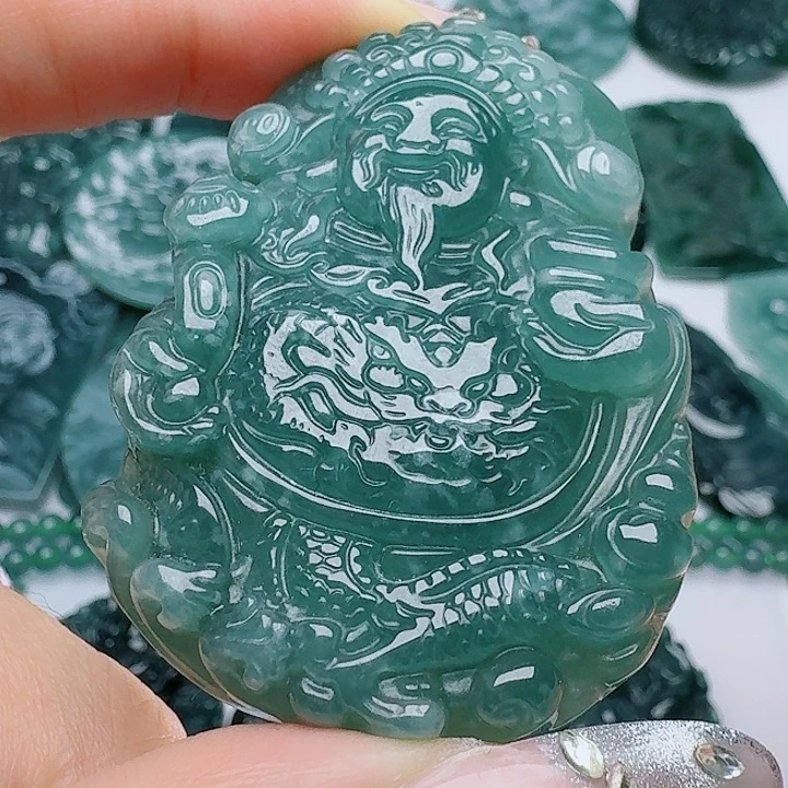 翡翠未镶嵌颈饰天然的A货翡翠多样性发其一