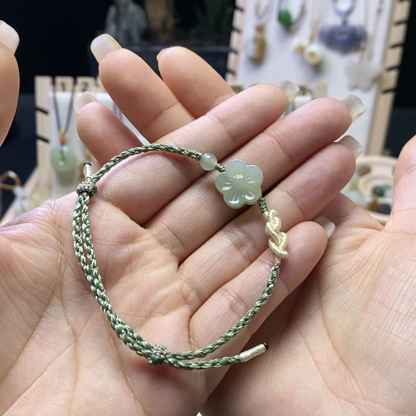 【闪购商品】和田玉未镶嵌颈饰❀****?