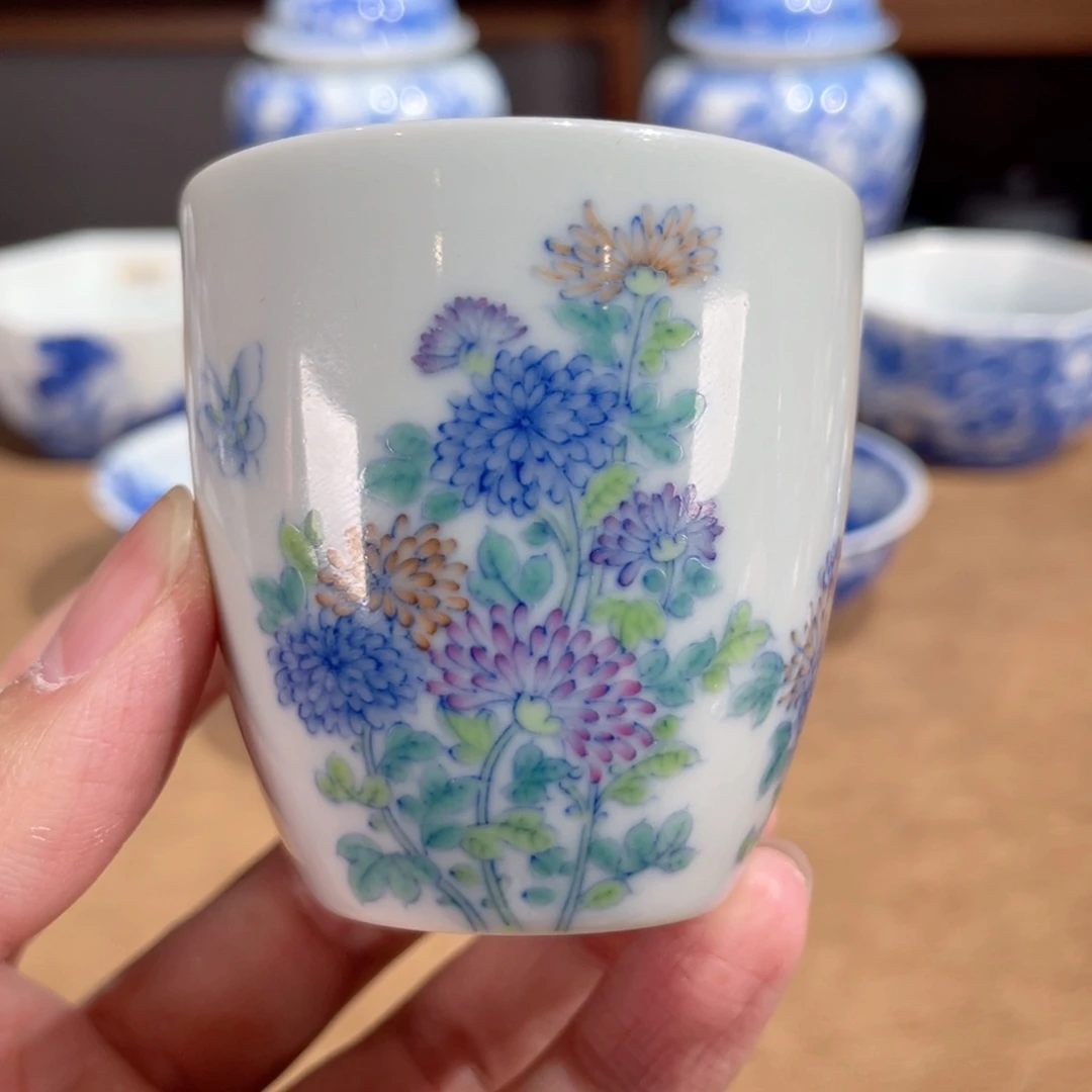 杯 仪贤堂  斗彩蝶恋花图  闻香杯