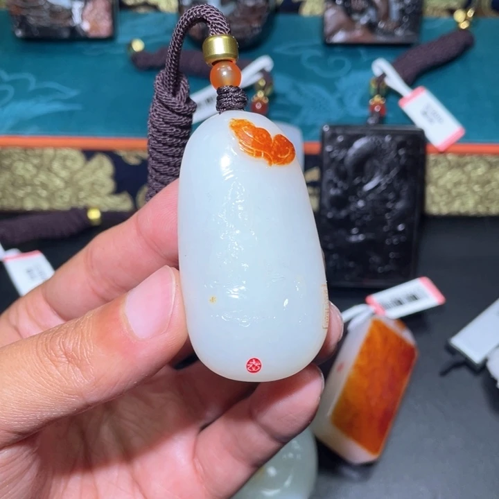 和田玉未镶嵌颈饰J