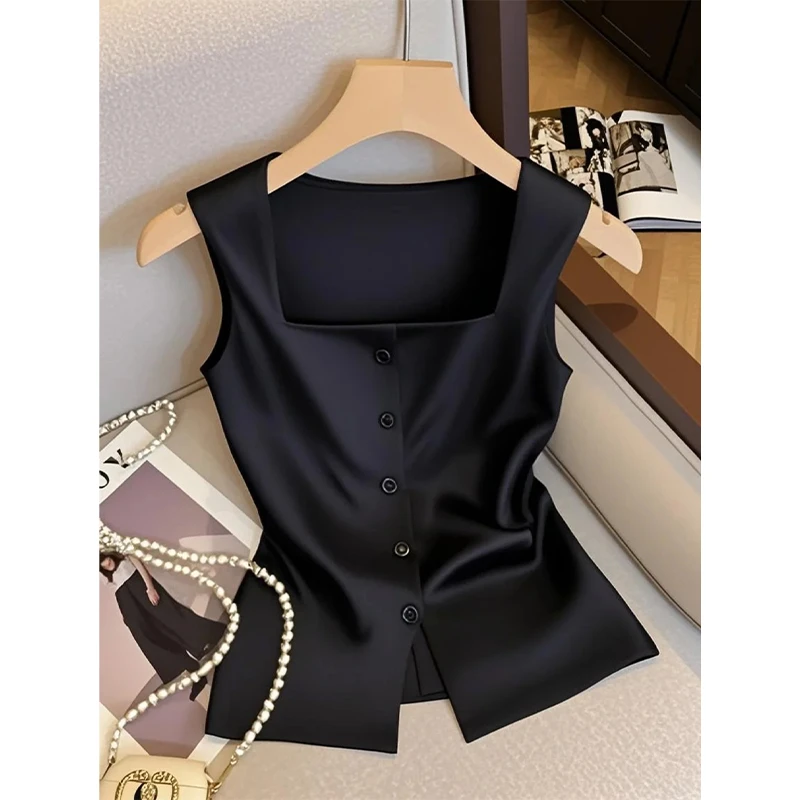 法式小香风方领纽扣缎面无袖背心吊带女夏季新款时尚百搭黑色上衣
