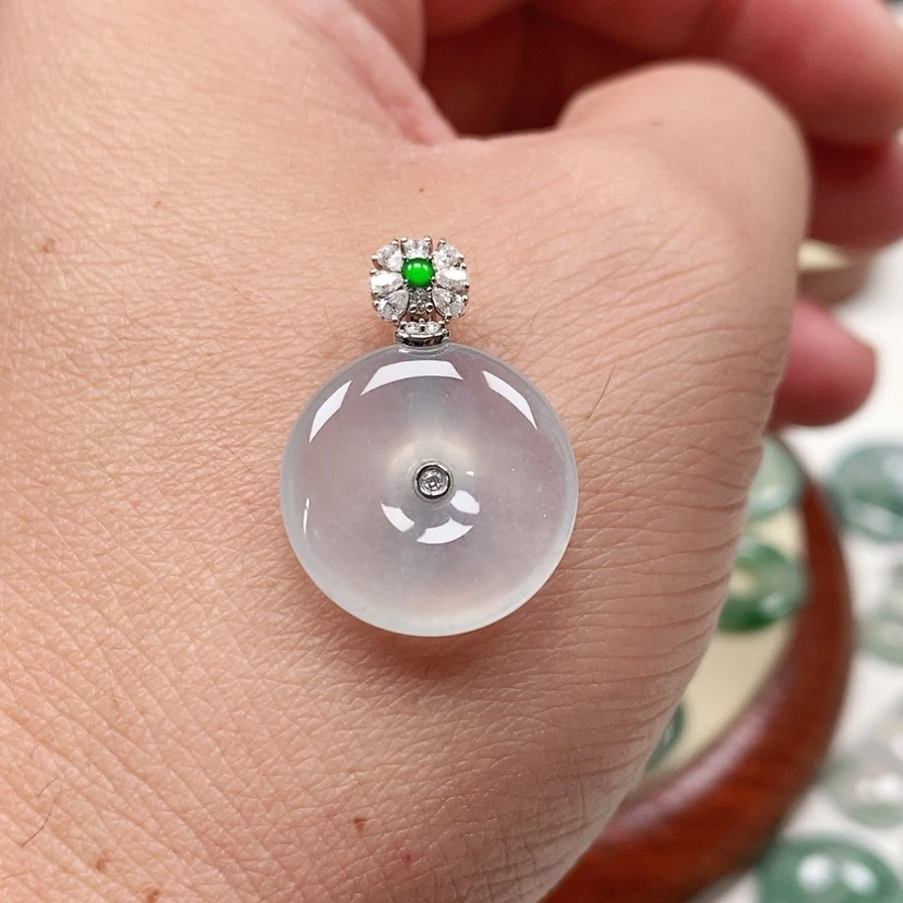 【闪购商品】翡翠18K金镶嵌吊坠(不含链)