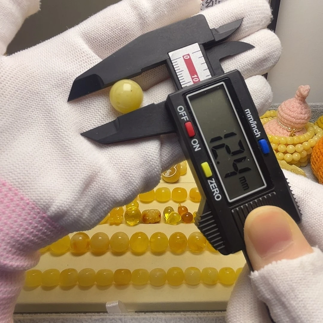 琥珀未镶嵌裸石圆珠