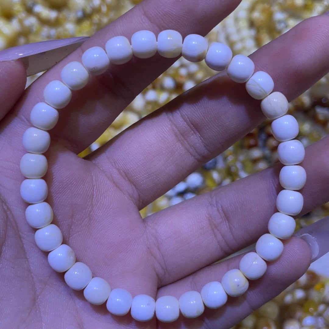 蜜蜡未镶嵌珠宝奇石6m