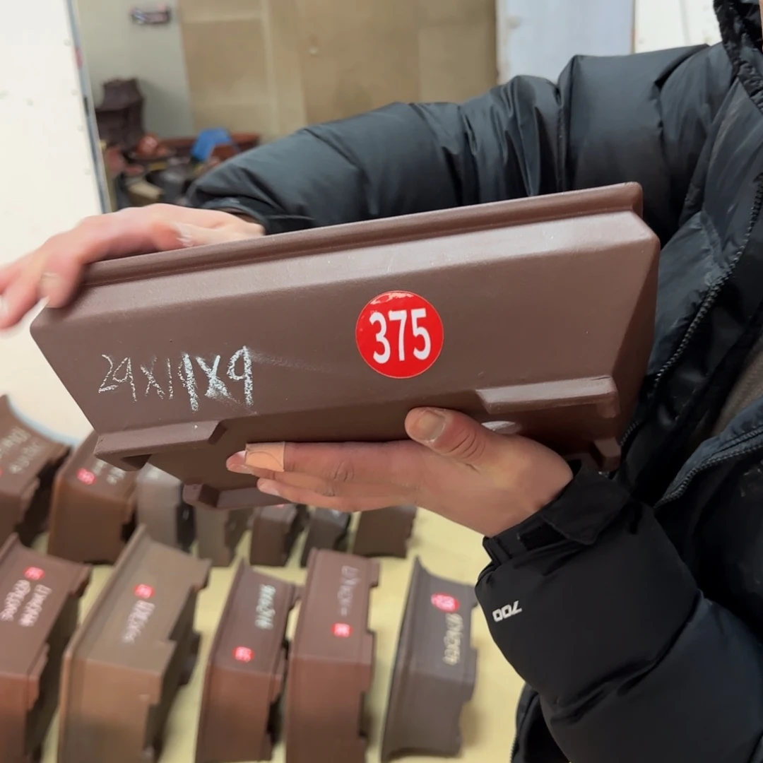 紫砂花盆呜呜呜呜