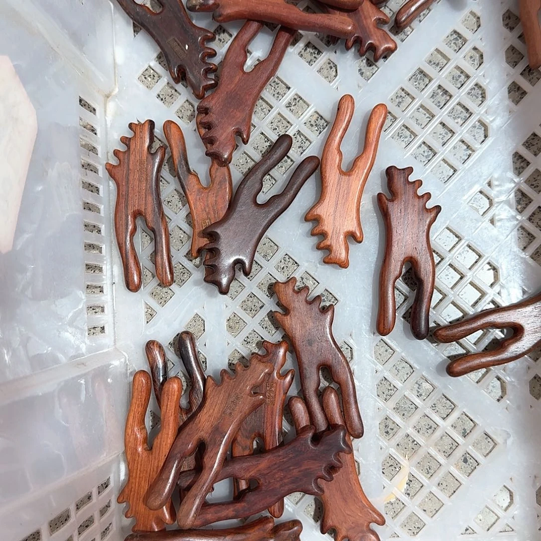 红酸枝耳朵放松工具瑕疵款