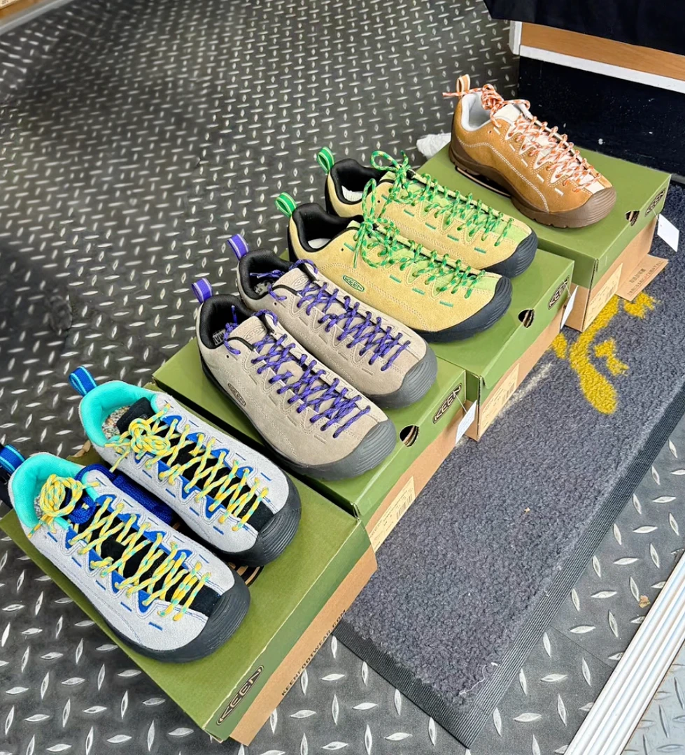 KN一代四季户外登山鞋情侣款防滑透气耐磨适合露营徒步休闲运动鞋