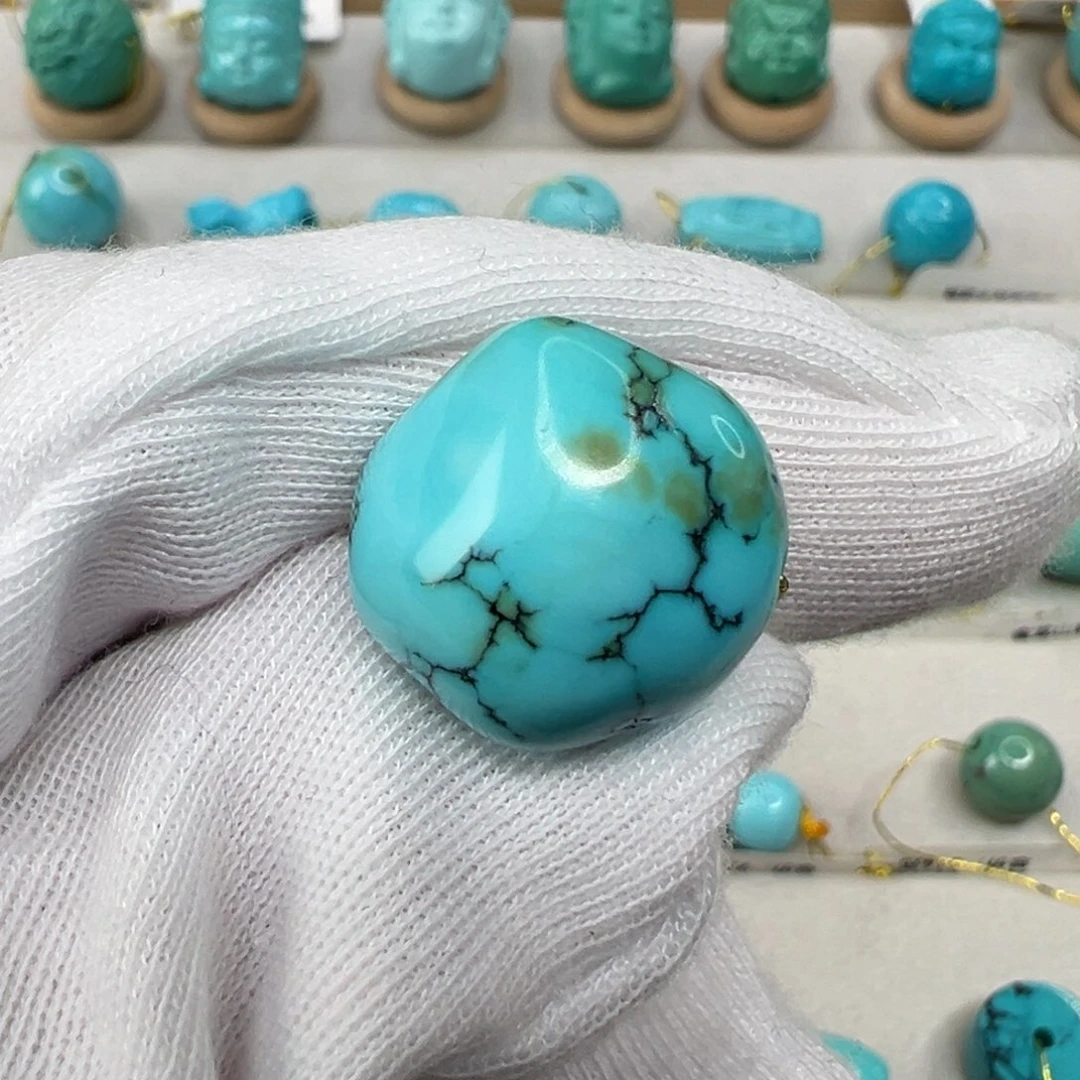 绿松石配饰未镶嵌