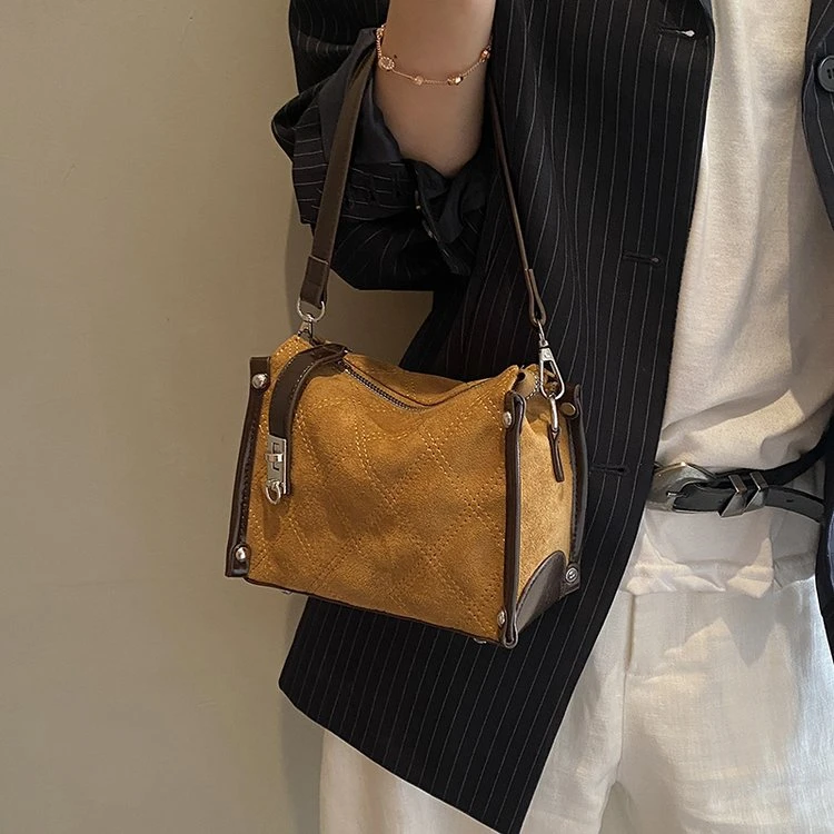 韩版简约小众盒子包DK-6319