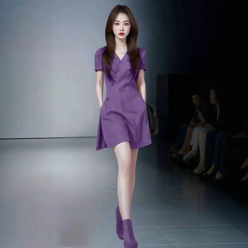 紫色V领收腰设计感连衣裙女2025夏季清冷感夏季紫色V领收腰女裙
