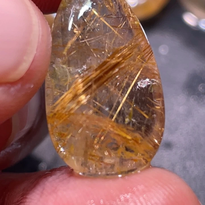 王***二颈饰未镶嵌发晶钛晶