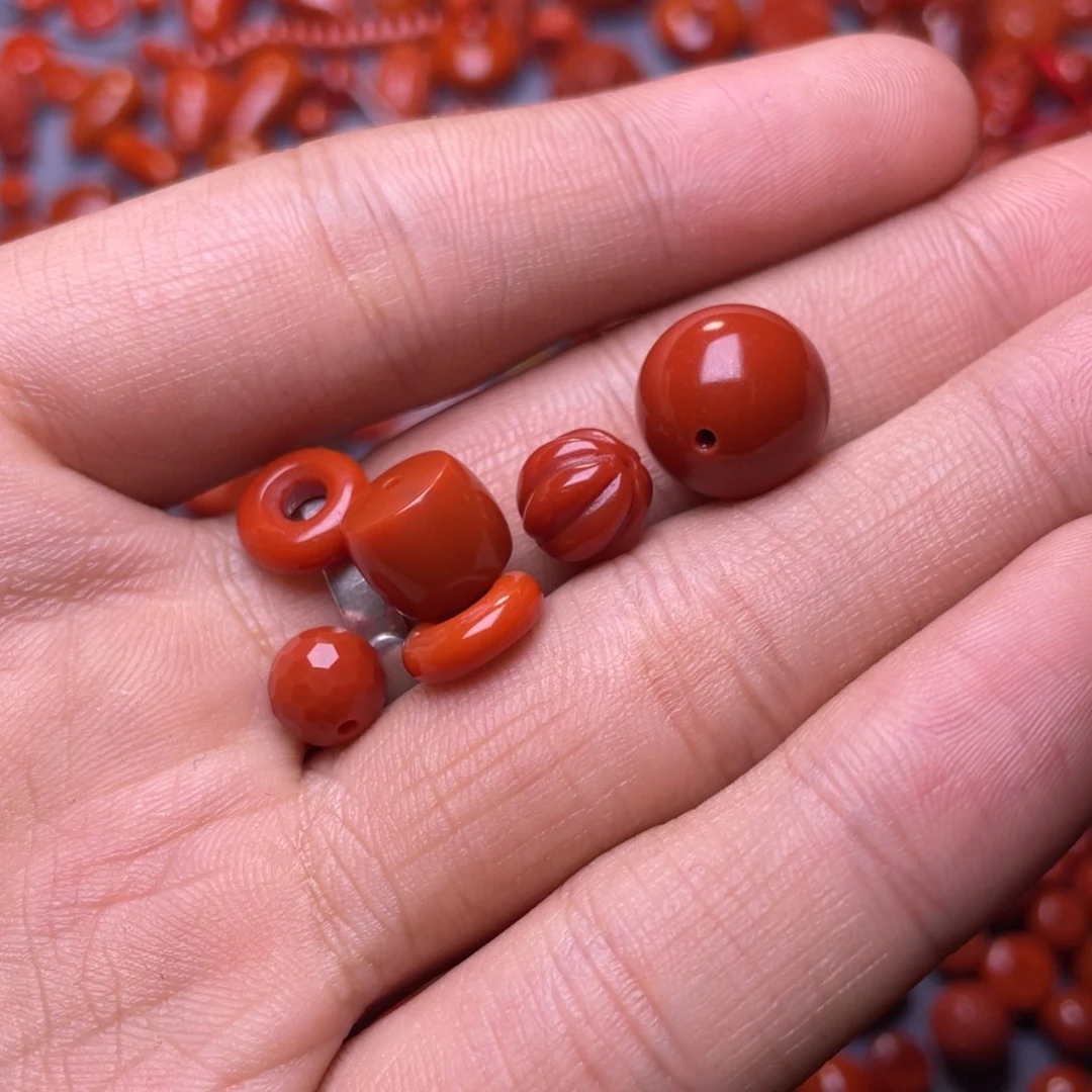 南红玛瑙配饰未镶嵌喜***?