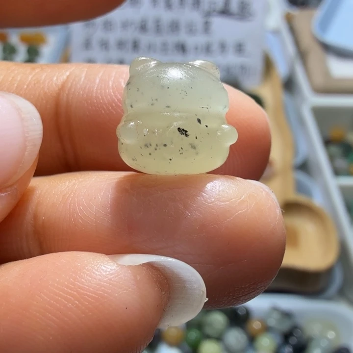 和田玉未镶嵌珠宝奇石