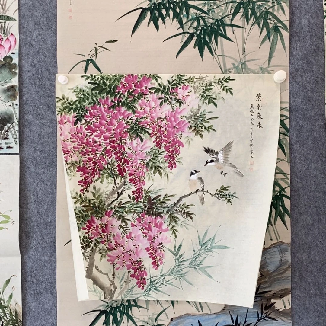 袁***n国画四尺斗方紫藤