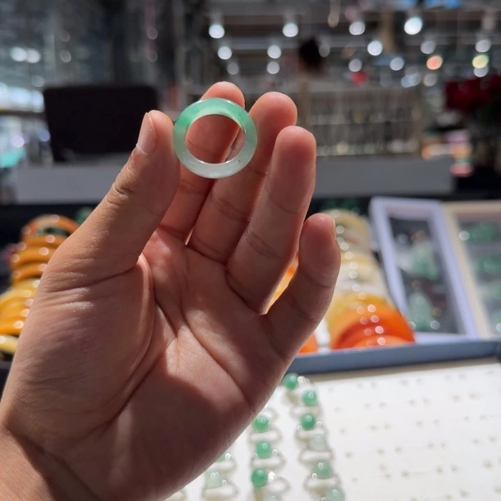 石英质玉未镶嵌吊坠(不含链)